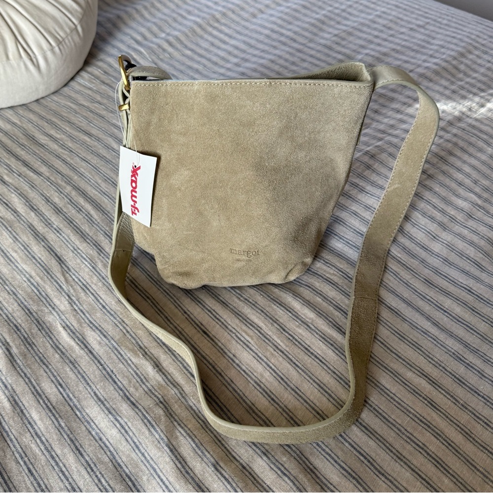 MARGOT cross body small bucket bag